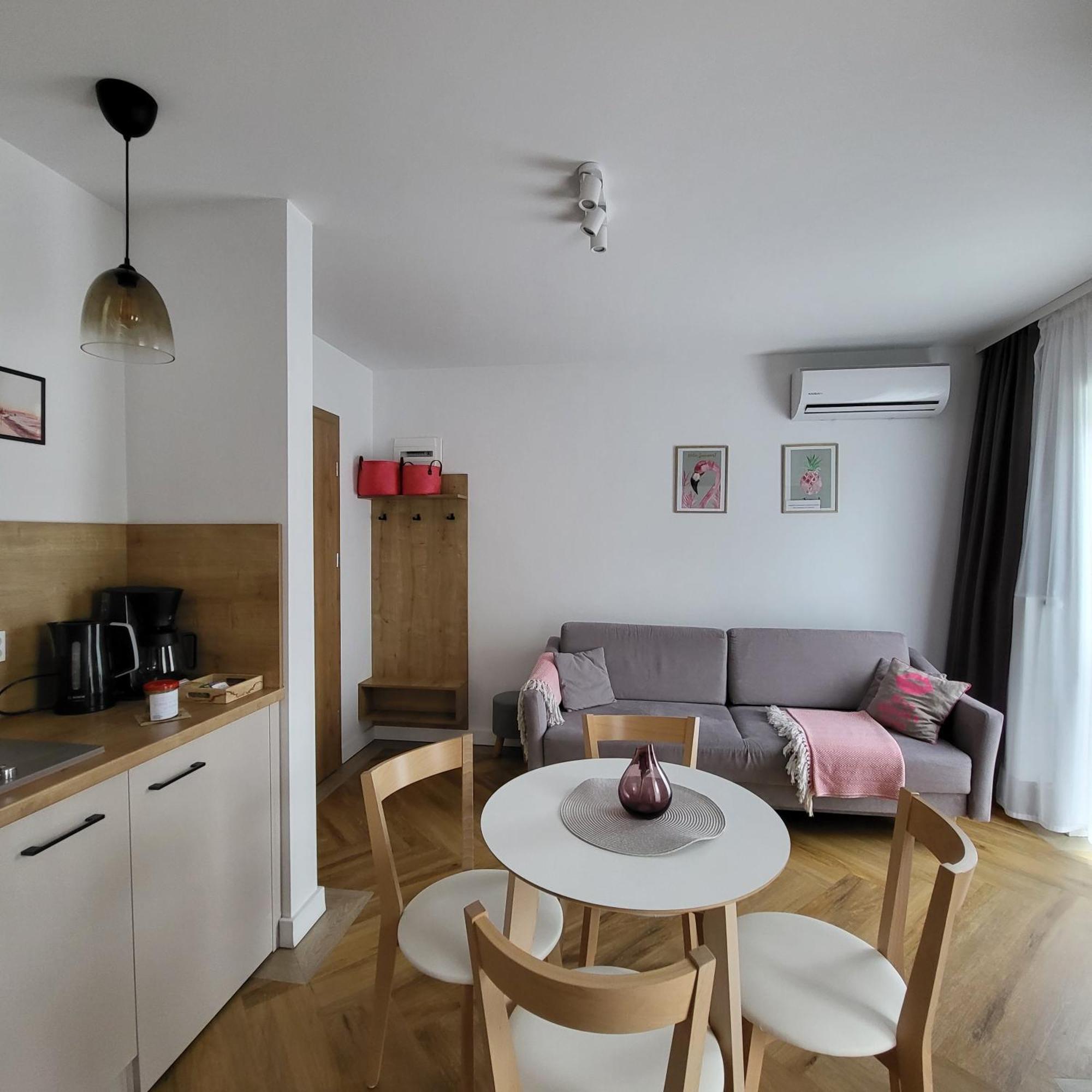Apartamenty Julia Apartamenty Ozonowane Ustronie Morskie Eksteriør billede