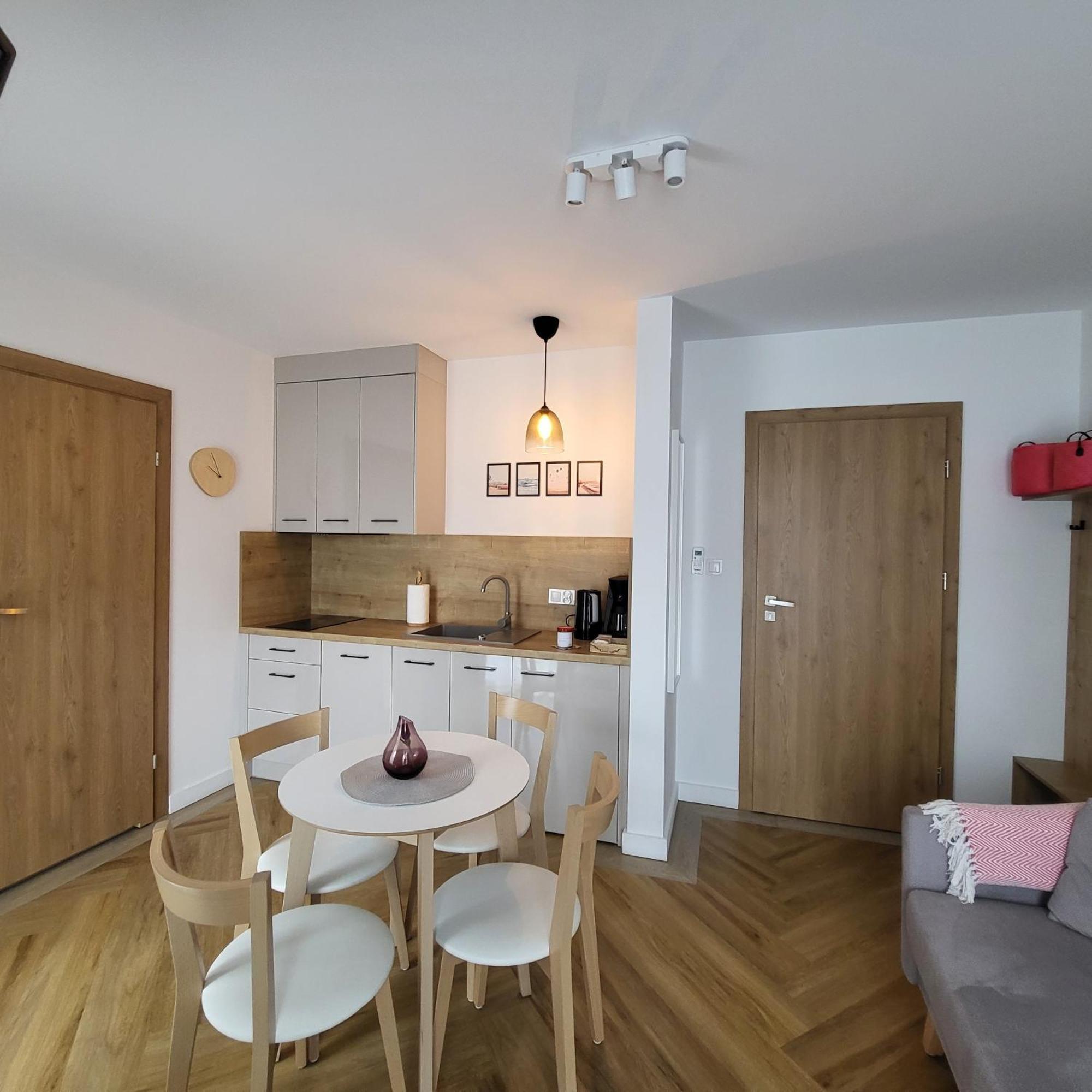 Apartamenty Julia Apartamenty Ozonowane Ustronie Morskie Eksteriør billede